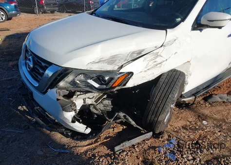 2018 Nissan Pathfinder Sl из США, поврежденный, VIN 5N1DR2MN5JC621156